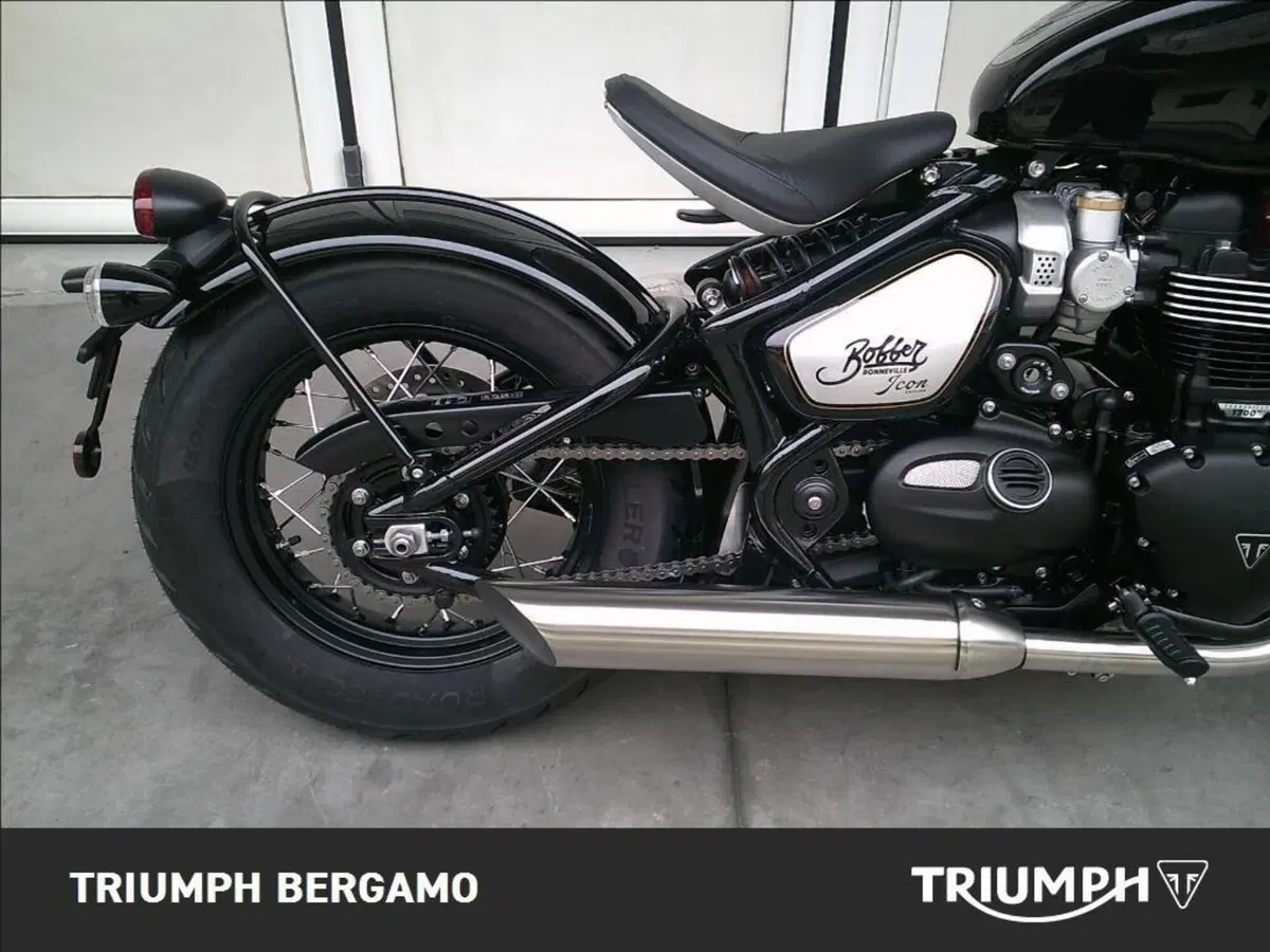 Triumph Bonneville Bobber 1200 Icon Edition (2025 - 26) (6)