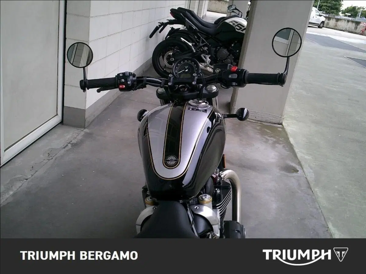 Triumph Bonneville Bobber 1200 Icon Edition (2025 - 26) (7)