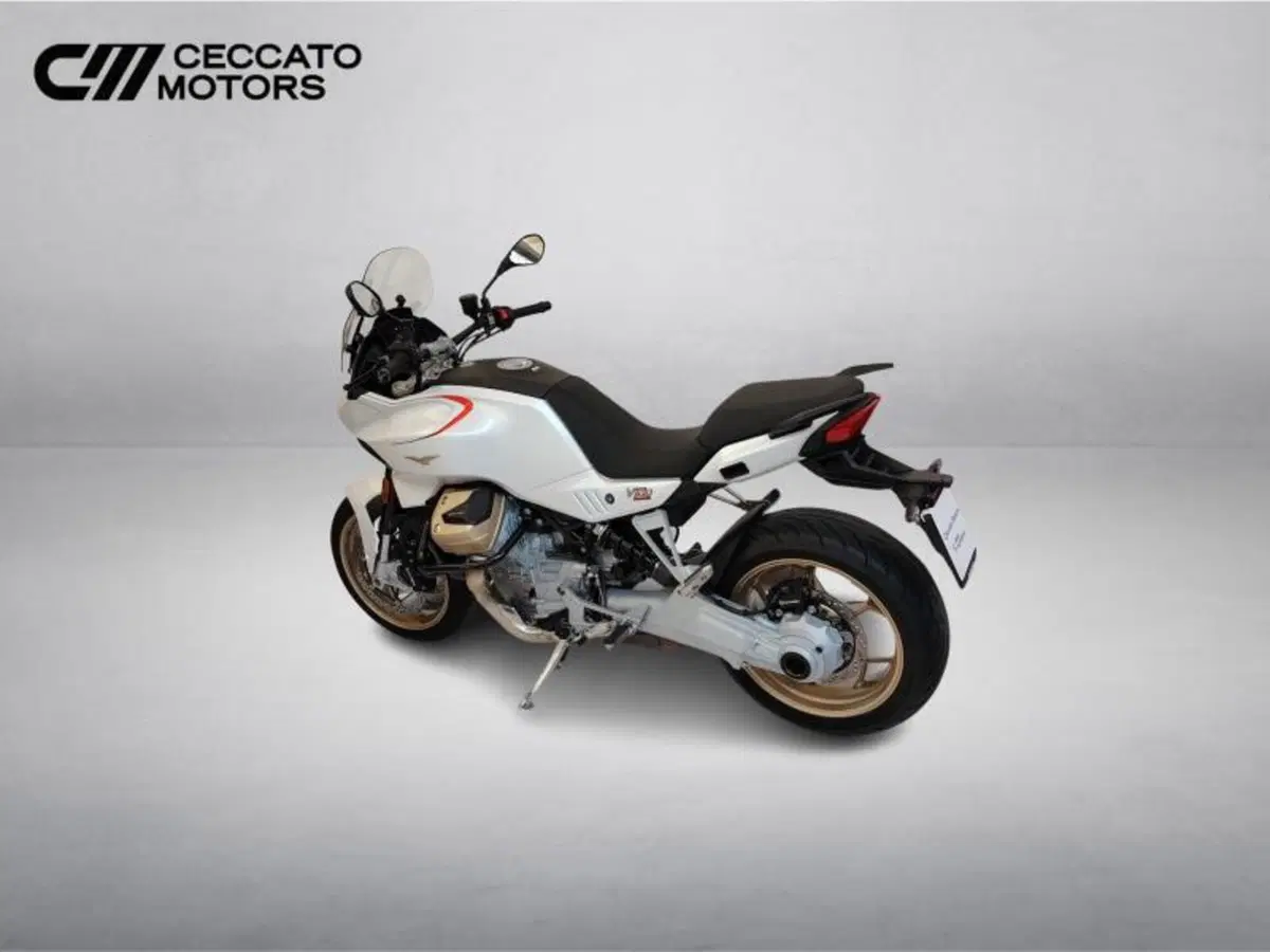 Moto Guzzi V100 Mandello (2022 - 24) (7)