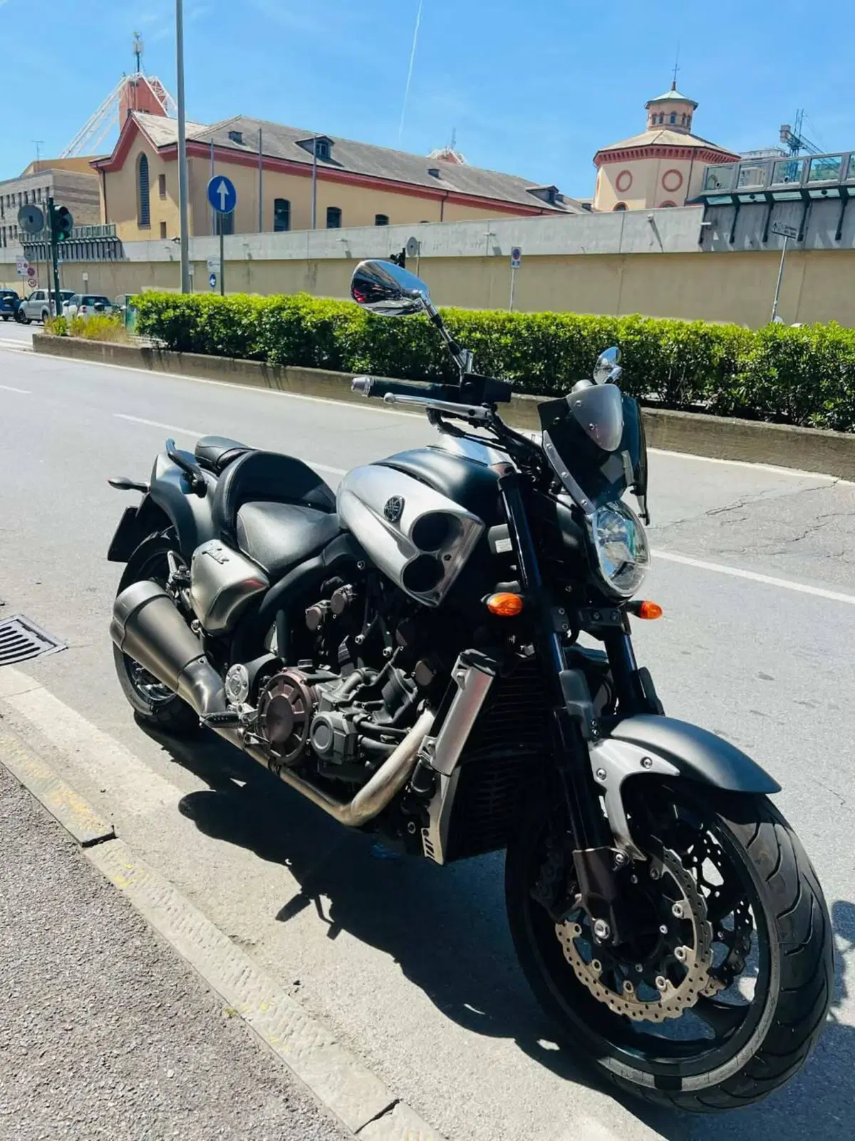 Yamaha VMAX (2008 - 17)