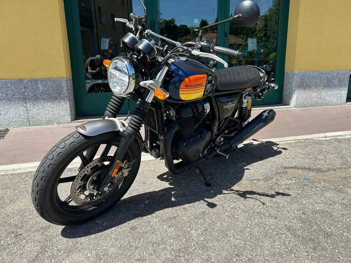 Royal Enfield Interceptor 650 (2021 - 26) (9)