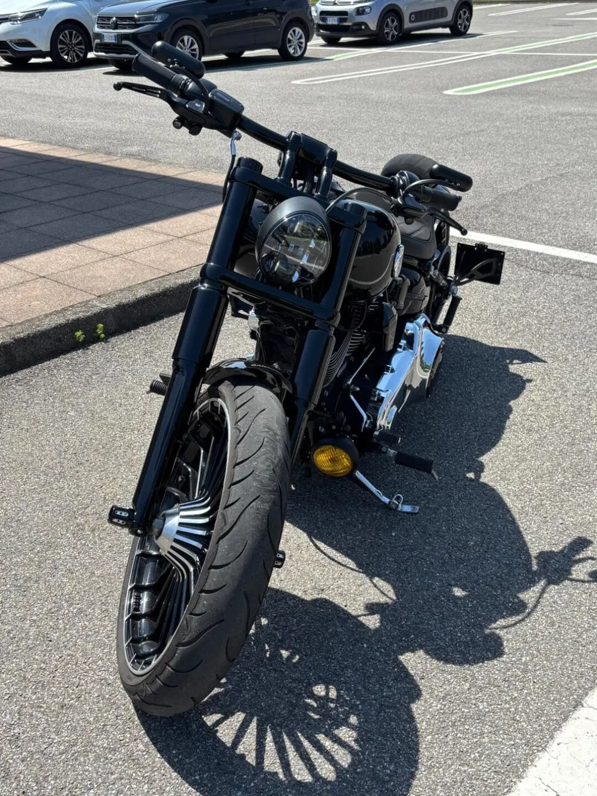 Harley-Davidson 1690 Breakout (2013 - 17) - FXSB (9)