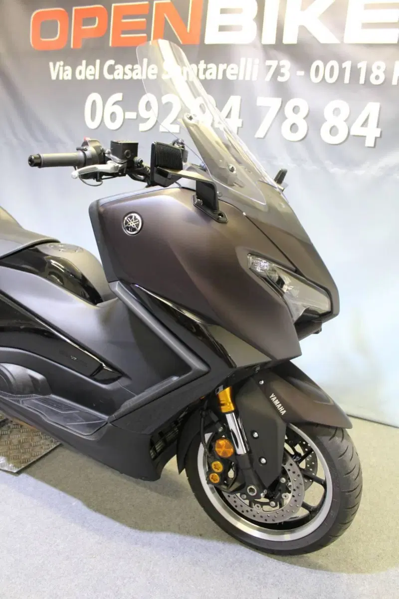 Yamaha T-Max 560 Tech Max (2025 - 26) (9)