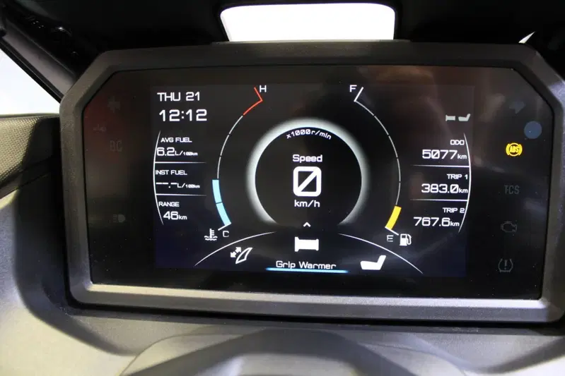 Yamaha T-Max 560 Tech Max (2025 - 26) (3)