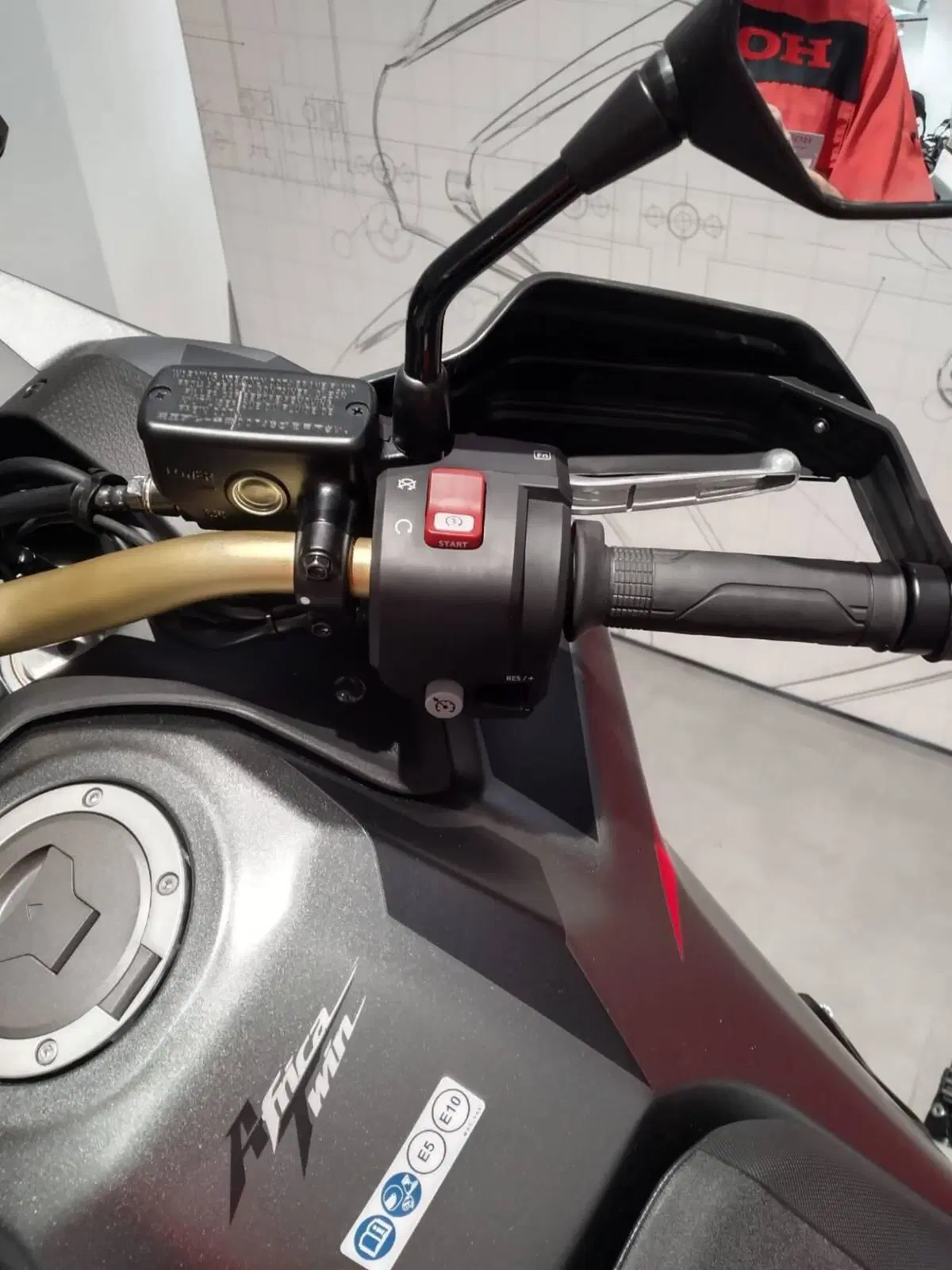 Honda Africa Twin CRF 1100L Adventure Sports (2024 - 26) (10)