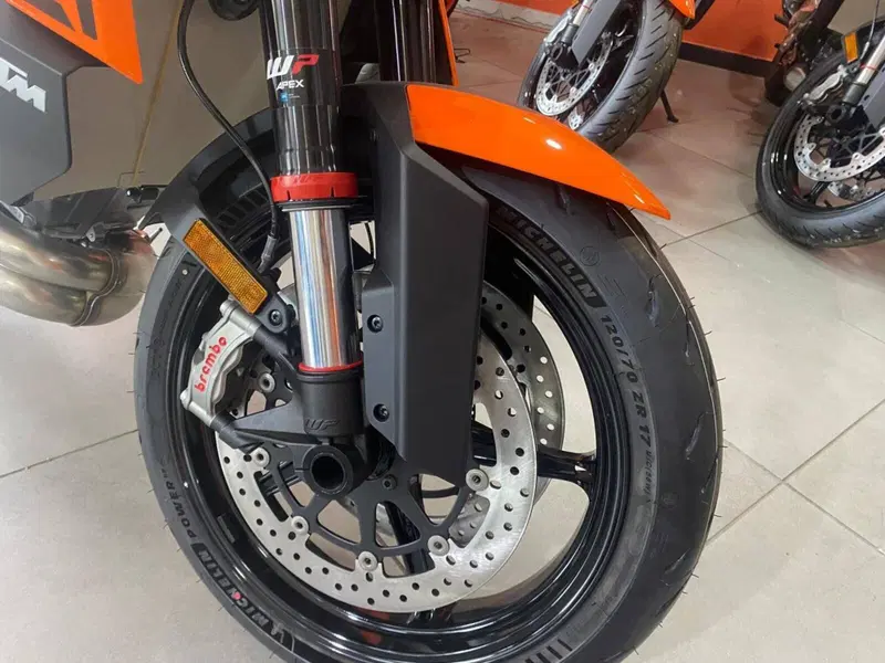 KTM 1390 Super Duke R EVO (2024 - 26) (11)