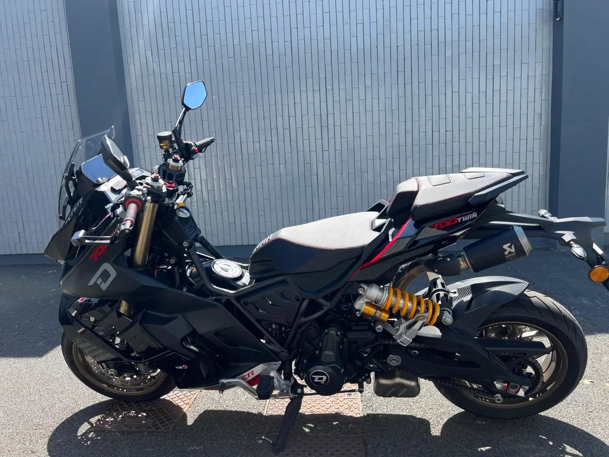 Italjet Moto Dragster 700 Twin Limited Factory Edition (2024 - 25) (2)