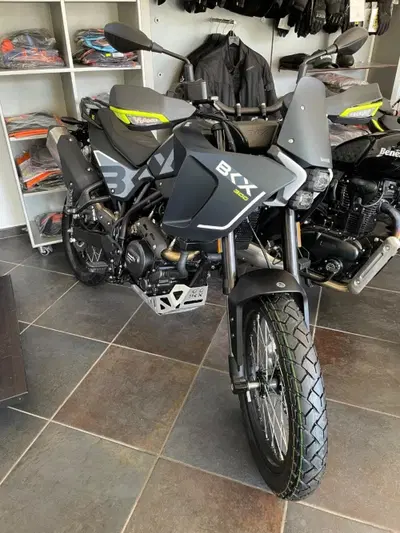 Benelli BKX 300 (2026) nuova