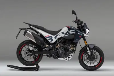 Benelli BKX 300 S (2026) nuova