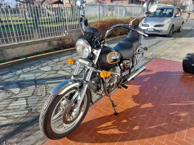 Moto Guzzi V65C  (4)