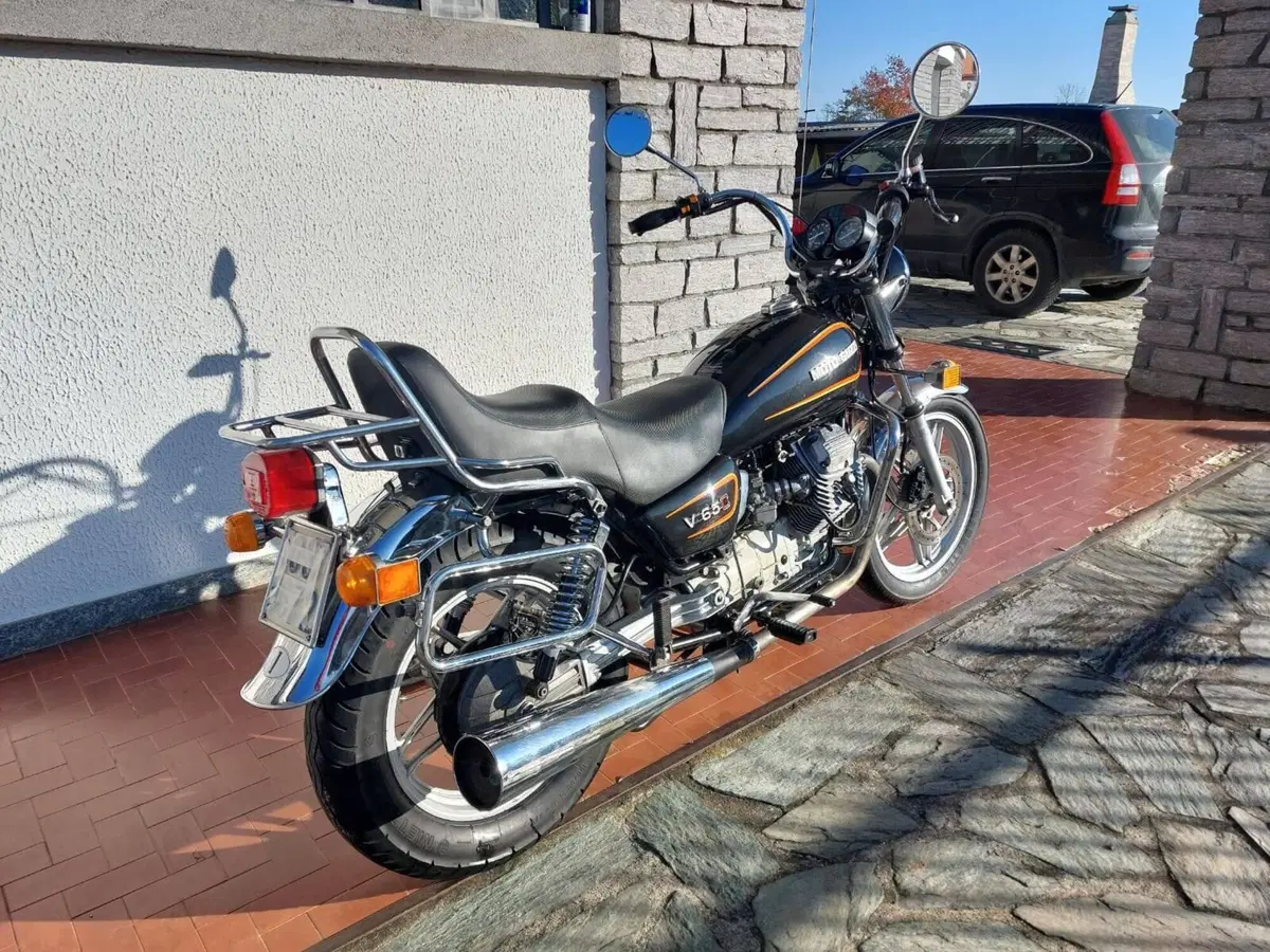 Moto Guzzi V65C  (5)