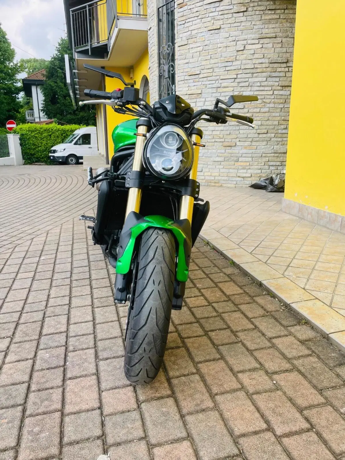 Benelli 752 S (2022 - 25) (2)