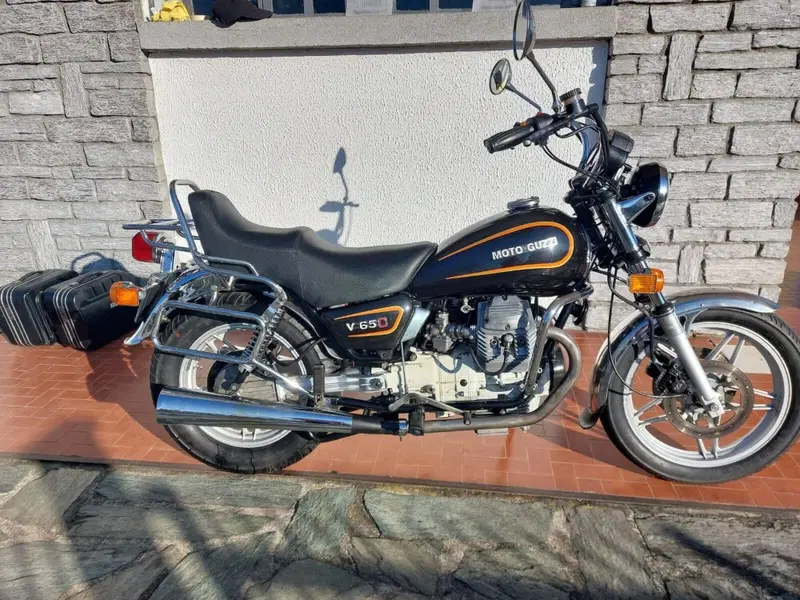 Moto Guzzi V65C  (6)