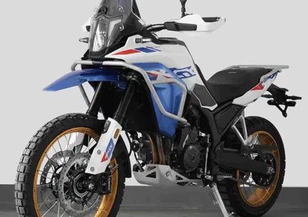 Kove 800X cambia volto: trapela un'immagine del possibile restyling
