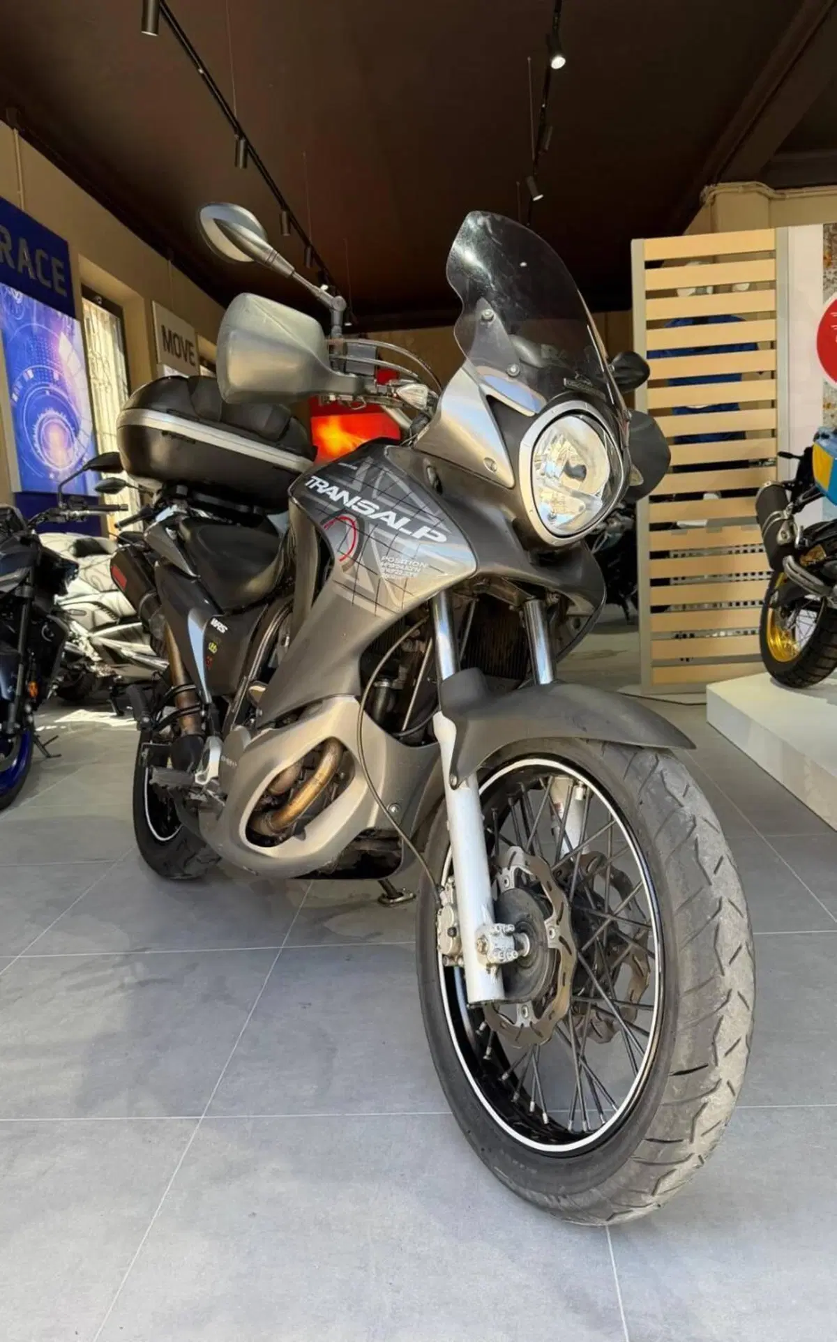 Honda Transalp XL 700 V (2007 - 2013) (7)