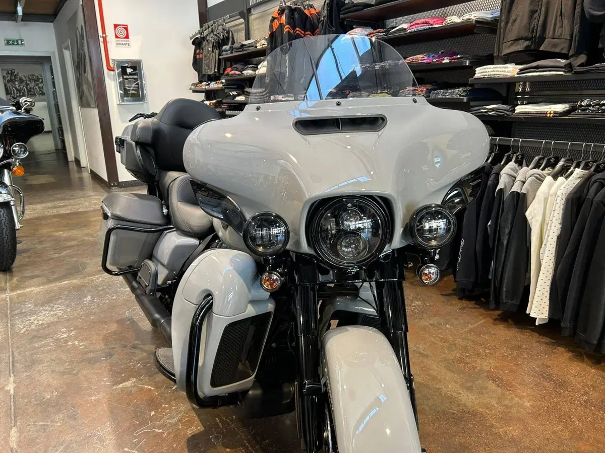 Harley-Davidson 114 Electra Glide Ultra Limited (2021 - 22) - FLHTK (5)