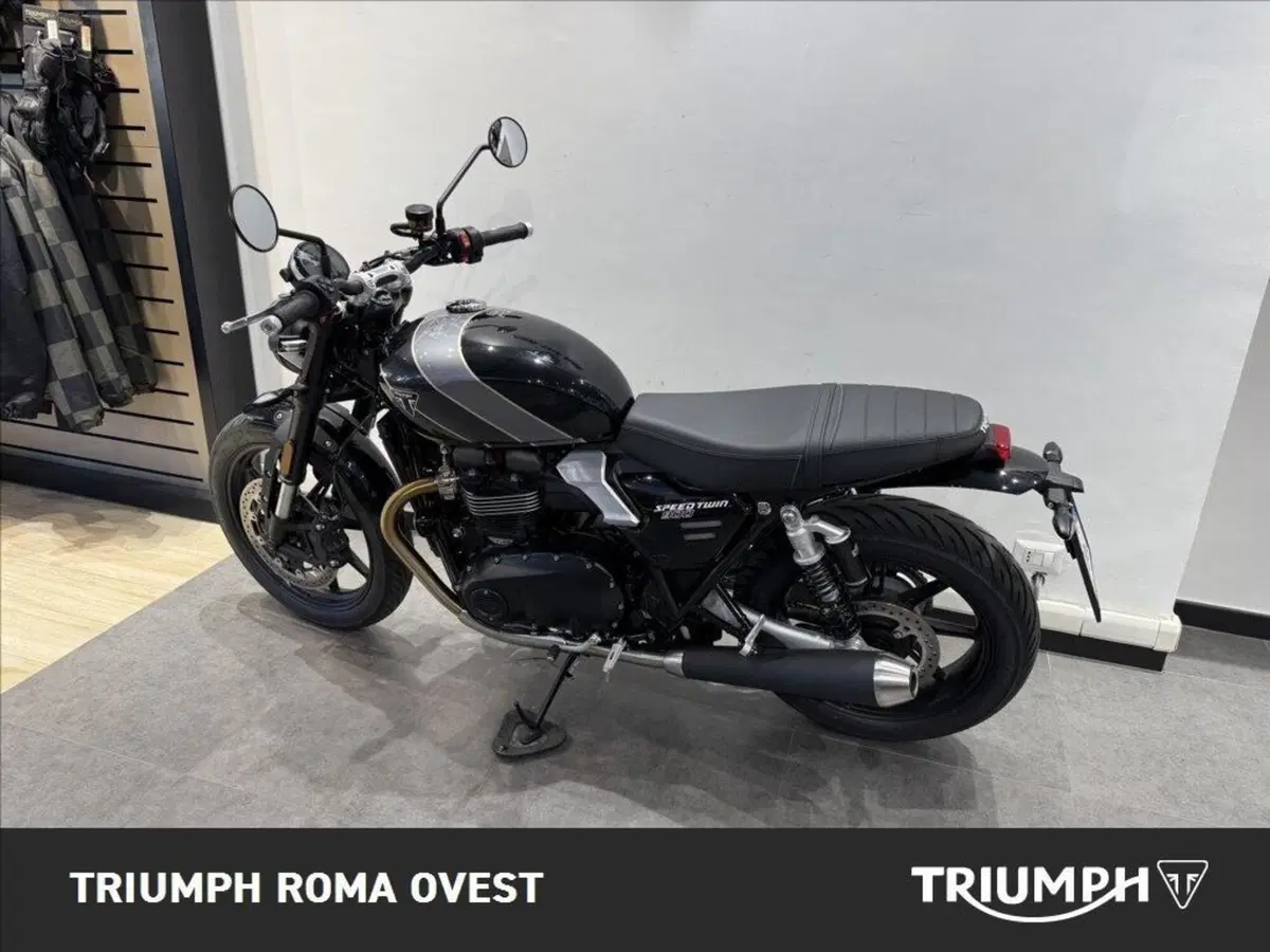 Triumph Speed Twin 900 (2025 - 26) (3)