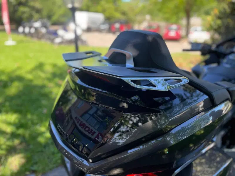 Honda GL 1800 Gold Wing Tour DCT & Airbag (2022 - 24) (6)