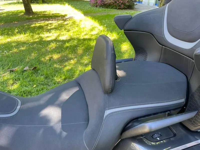 Honda GL 1800 Gold Wing Tour DCT & Airbag (2022 - 24) (7)