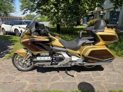 Honda GL 1800 Gold Wing Tour 50&deg; Anniversario (2025 - 26) usata