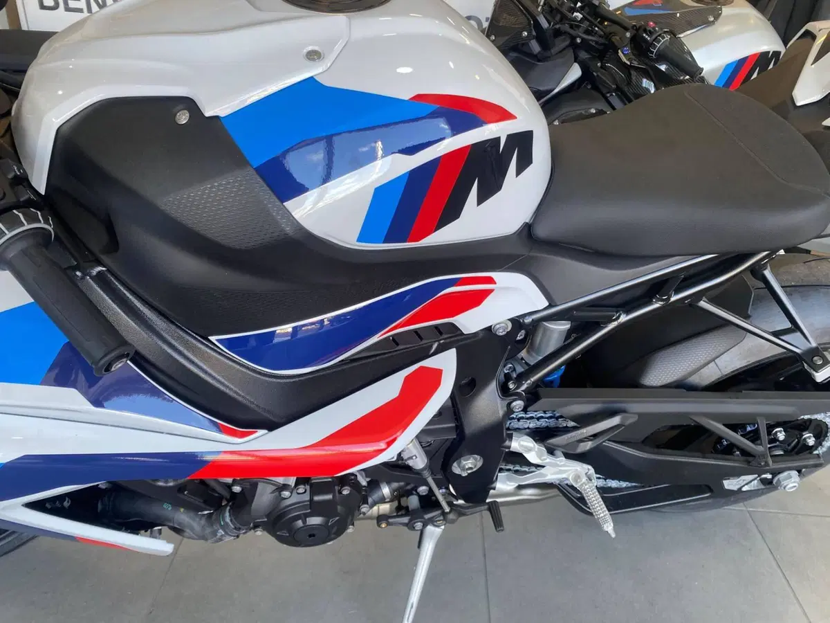 Bmw M 1000 RR (2025 - 26) (5)