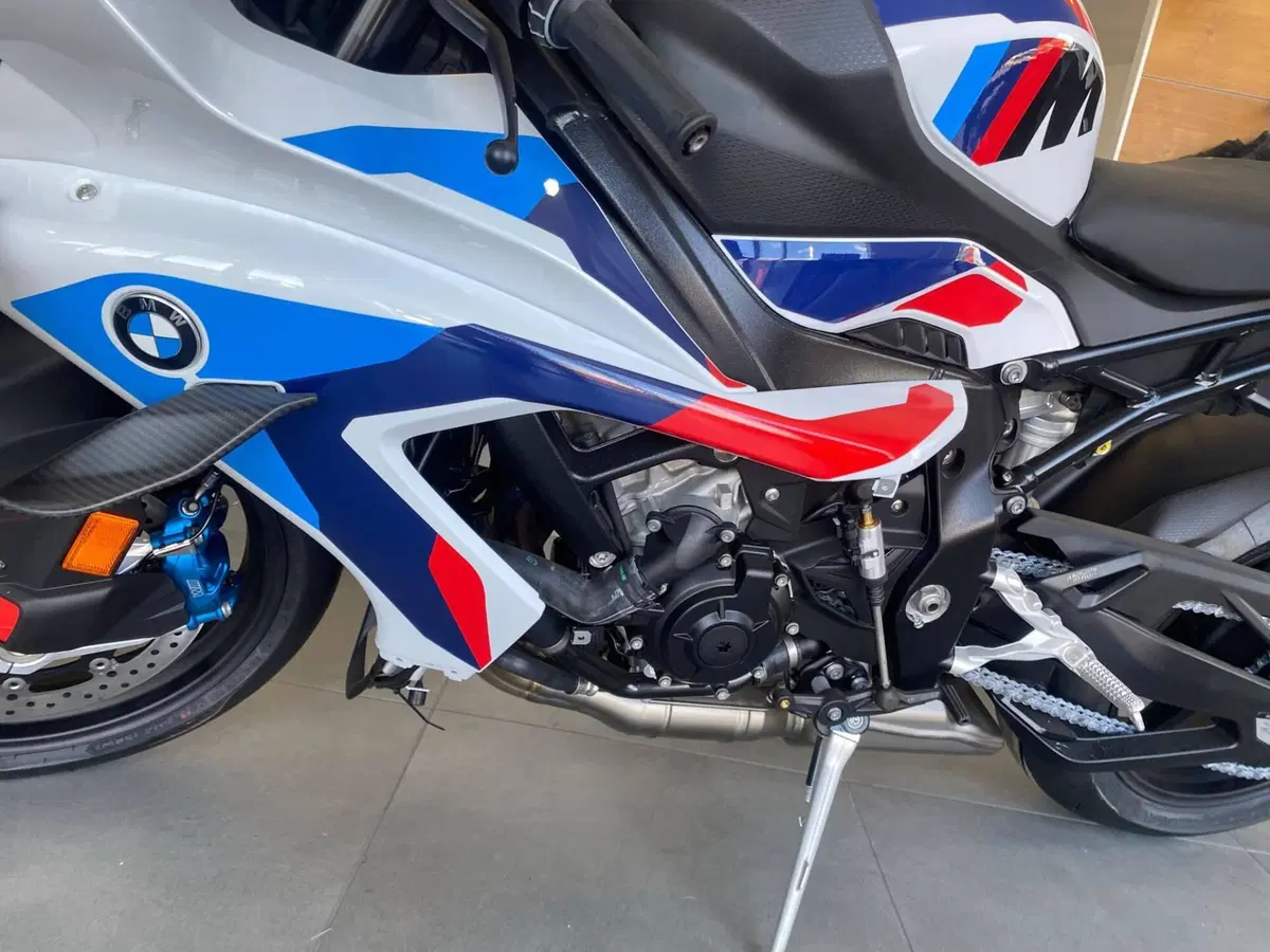 Bmw M 1000 RR (2025 - 26) (9)