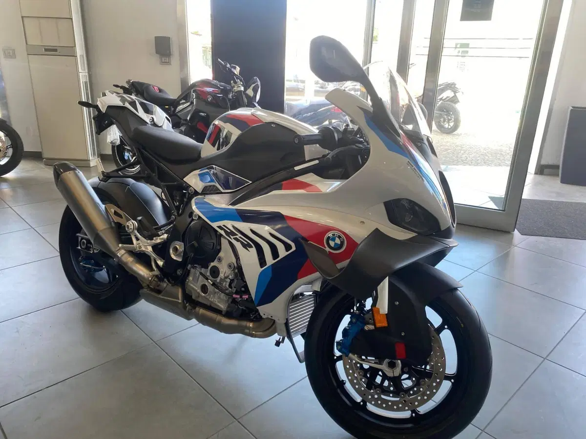 Bmw M 1000 RR (2025 - 26) (2)