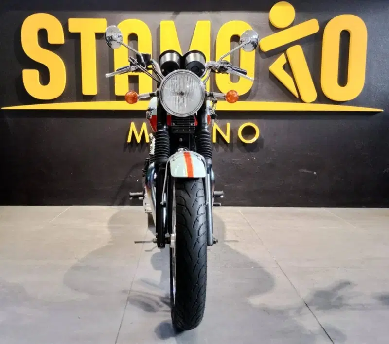 Triumph Bonneville T100 50th Anniversary (2009) (4)