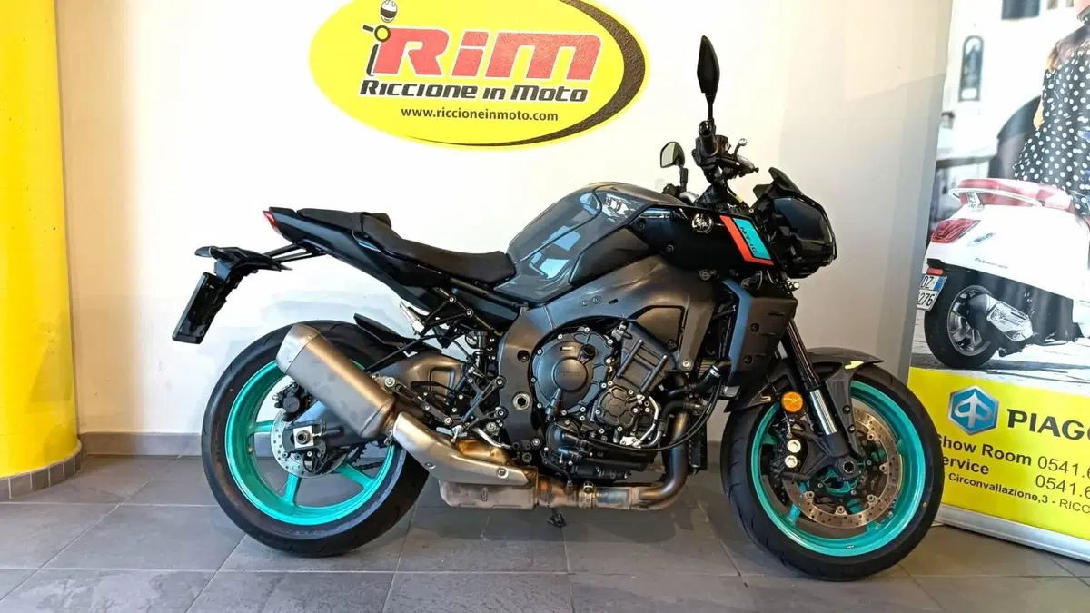 Yamaha MT-10 (2022 - 26) (2)