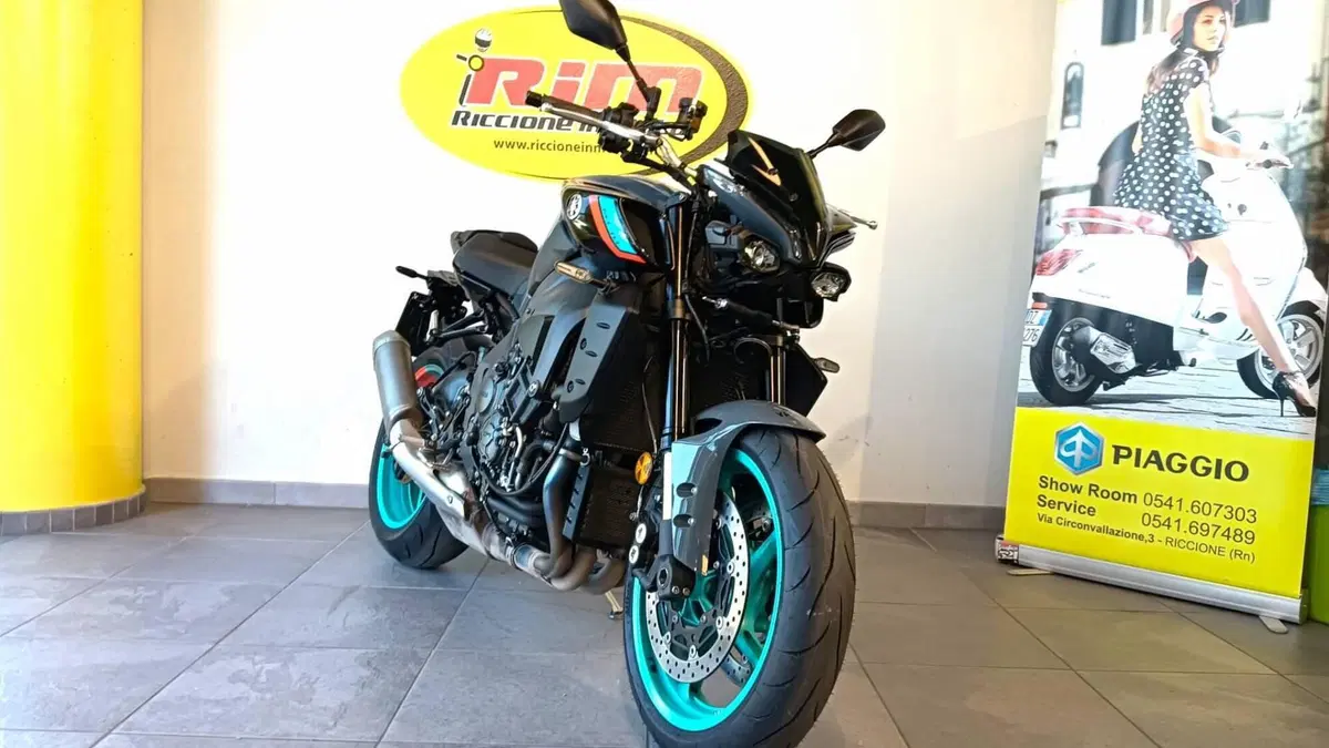 Yamaha MT-10 (2022 - 26) (4)