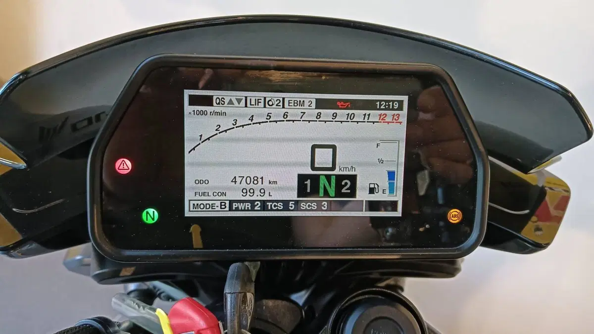 Yamaha MT-10 (2022 - 26) (6)
