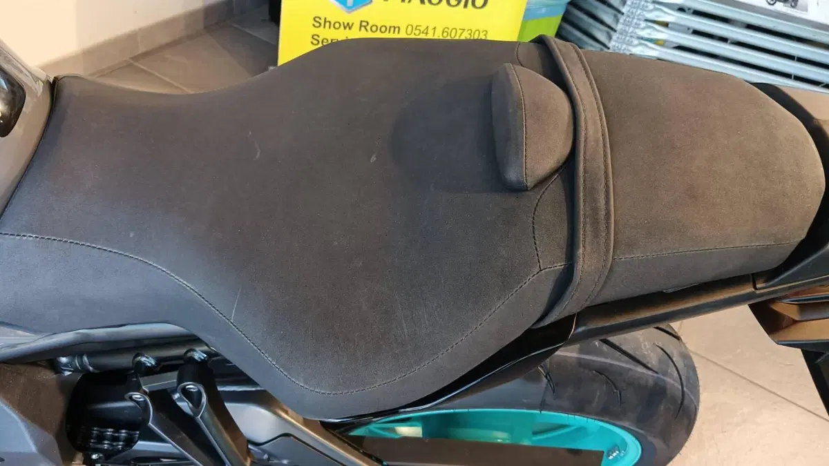 Yamaha MT-10 (2022 - 26) (9)
