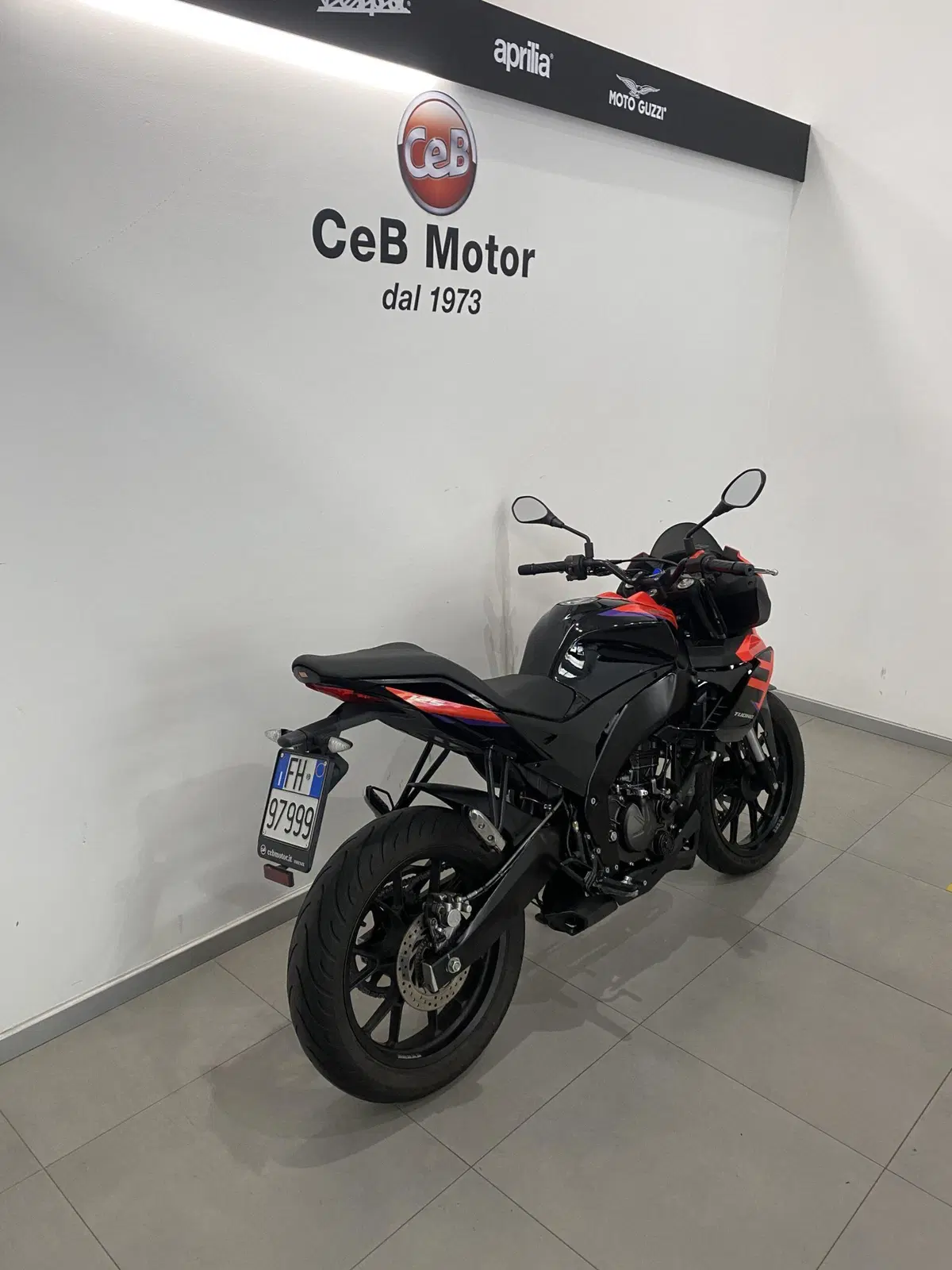 Aprilia Tuono 125 (2021 - 24) (8)