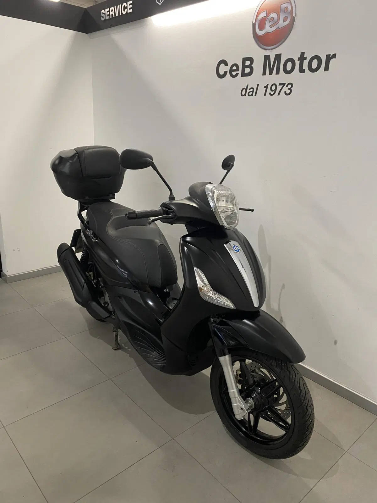 Piaggio Beverly 350 ABS (2016 - 20) (6)