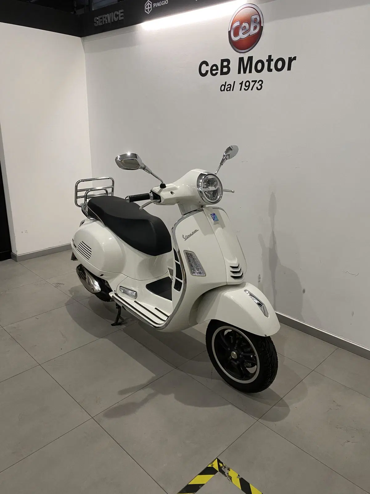 Vespa GTS 300 Super (2023 - 24) (7)