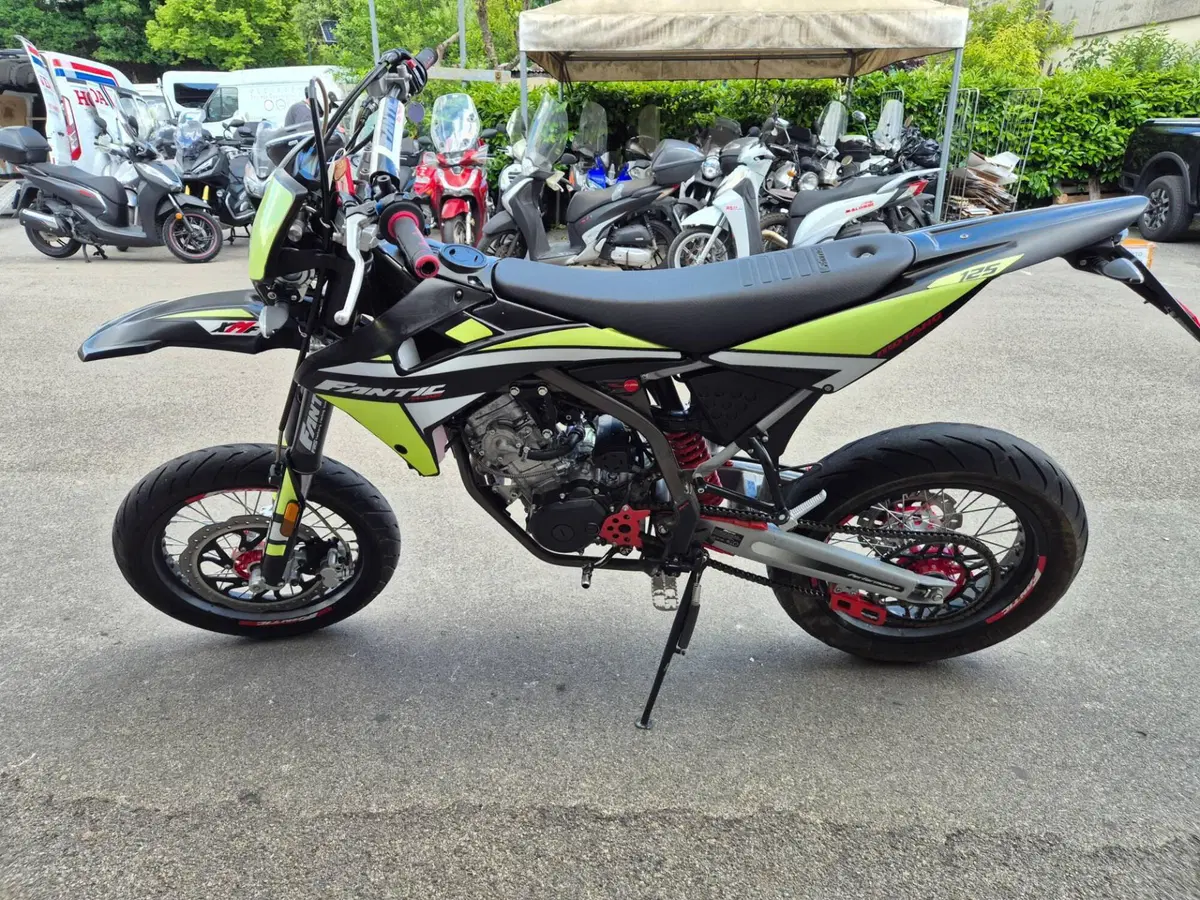 Fantic Motor XMF 125 Motard Performance 4T (2023 - 24) (3)