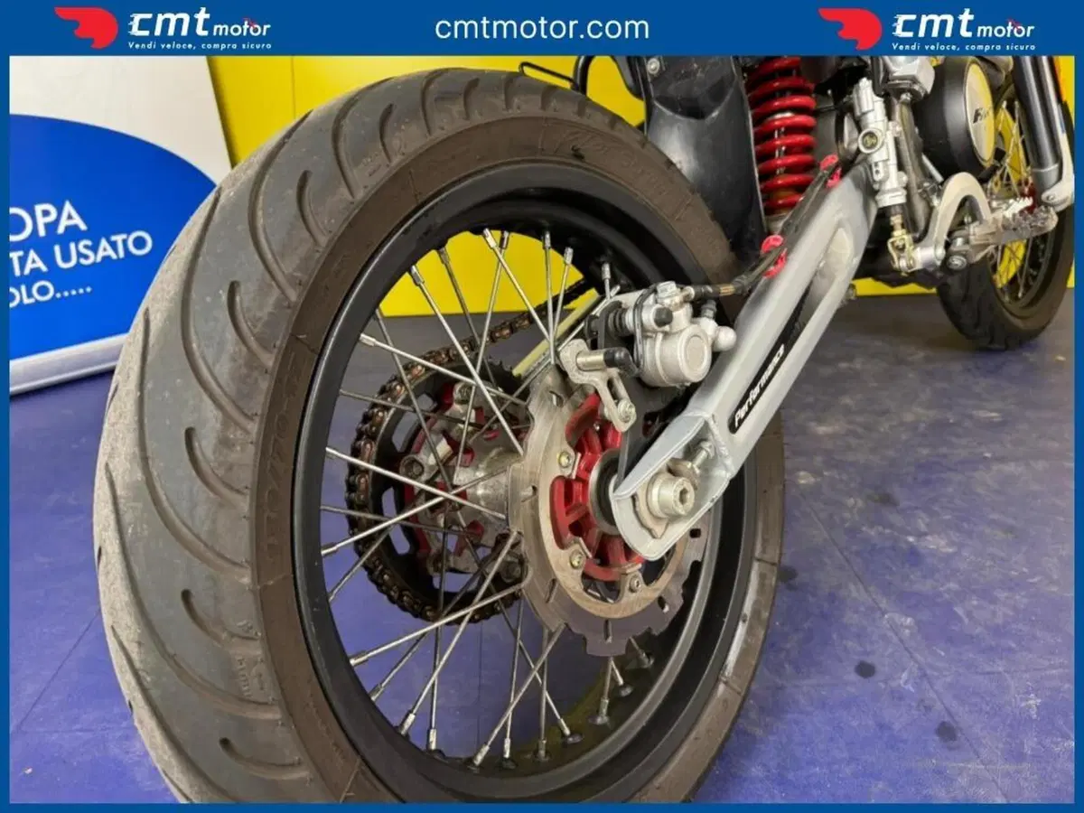 Fantic Motor XMF 125 Motard Performance 4t (2021 - 22) (9)