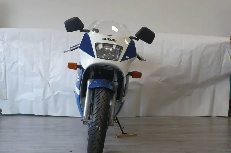 Suzuki RGV 250 Gamma (3)