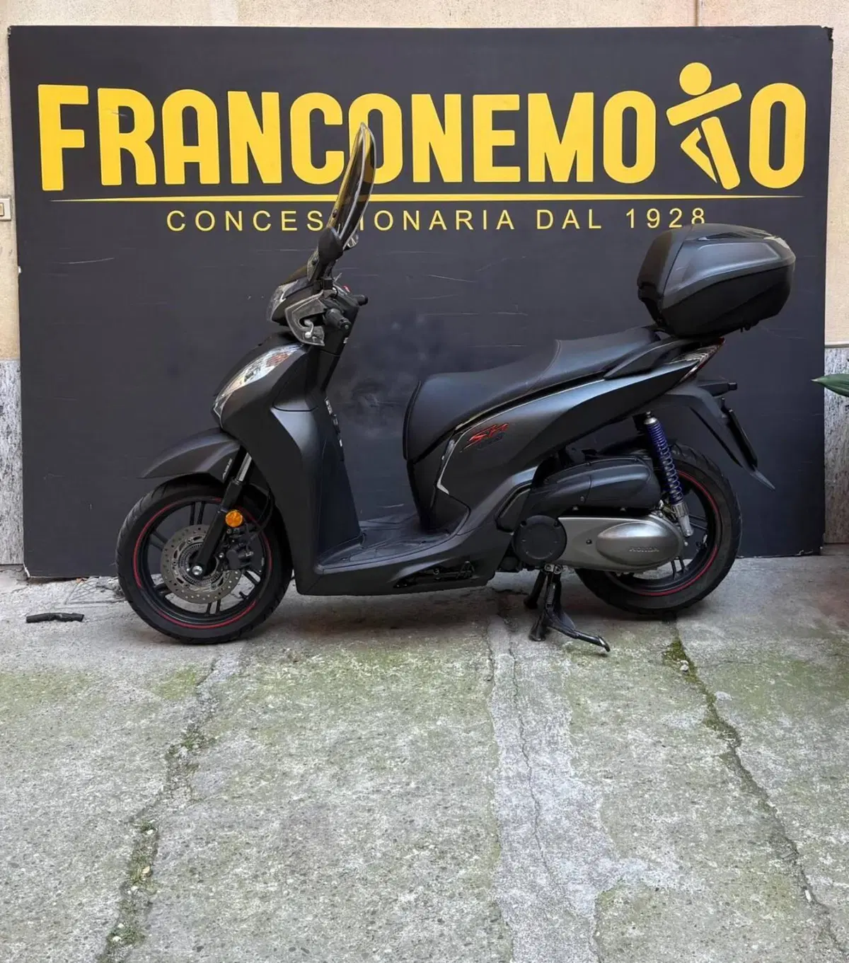 Honda SH 300 i Sport ABS (2018 - 20) (4)