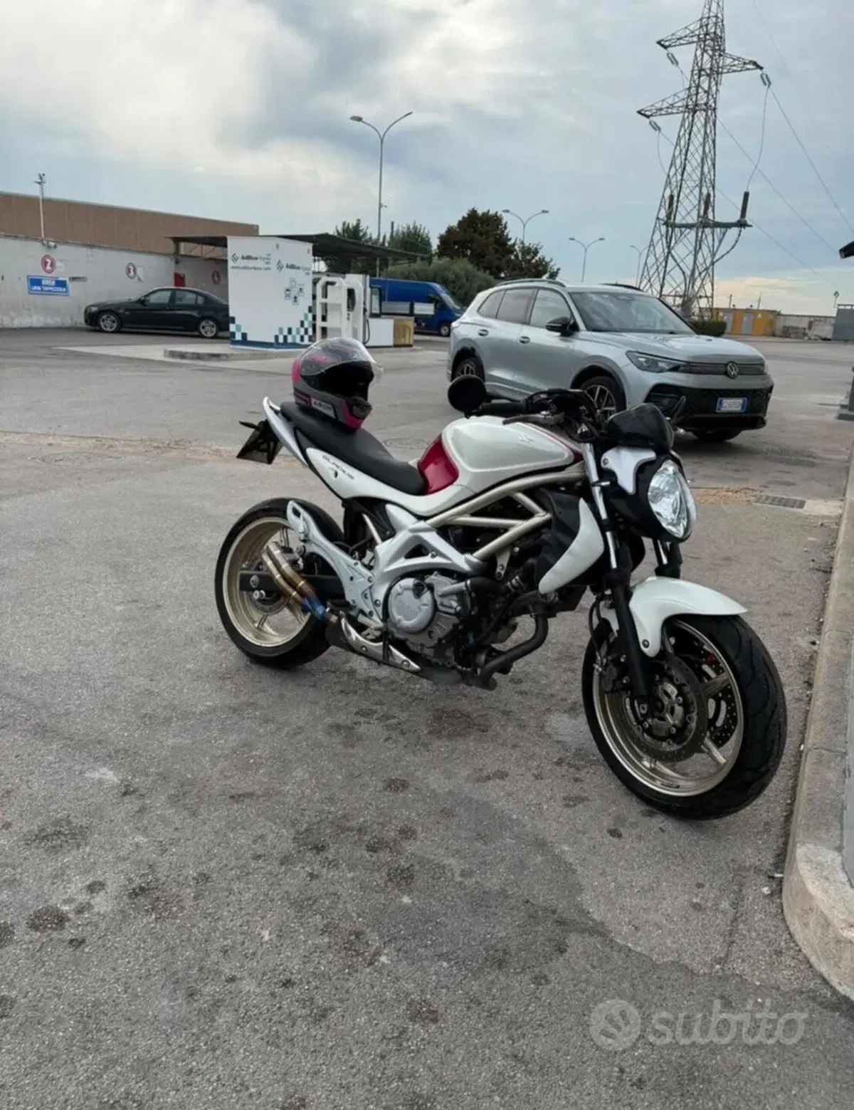 Suzuki Gladius 650 SFV (2009 - 15) (5)