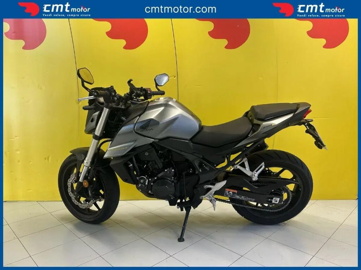 Honda CB 750 Hornet (2023 - 24) (3)