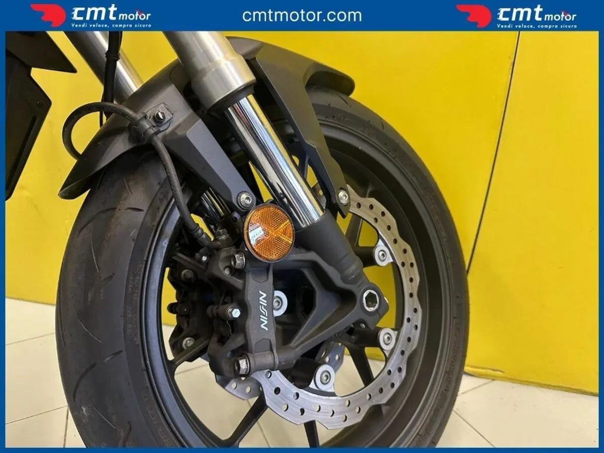 Honda CB 750 Hornet (2023 - 24) (12)