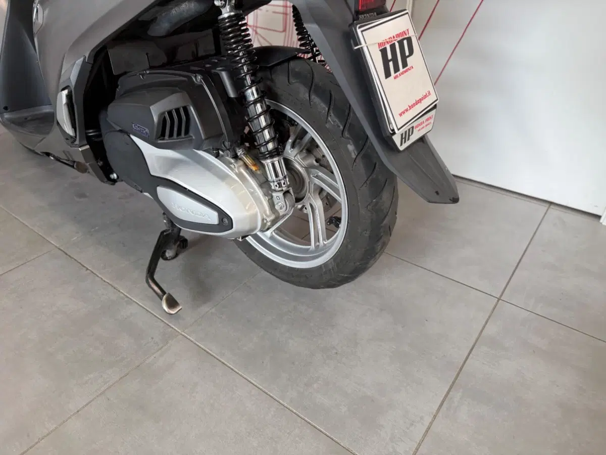 Honda SH 350 (2021 - 24) (15)