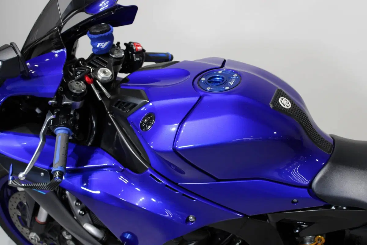 Yamaha YZF R1 (2020 - 25) (5)