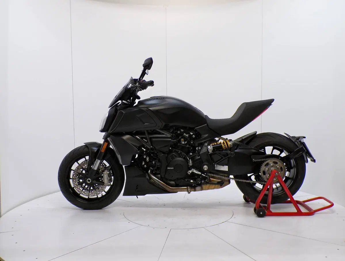 Ducati Diavel 1260 (2021 - 22) (4)
