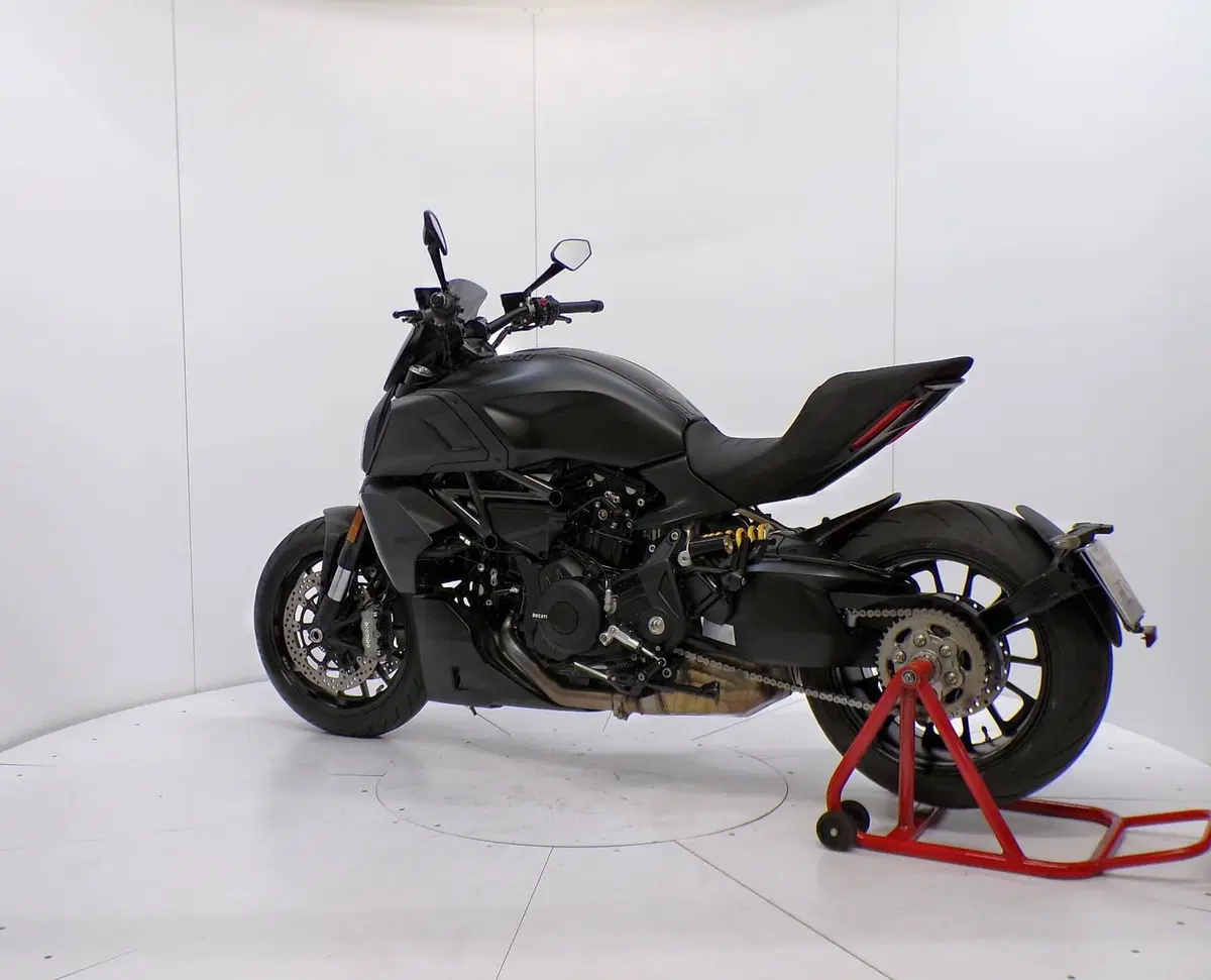 Ducati Diavel 1260 (2021 - 22) (5)