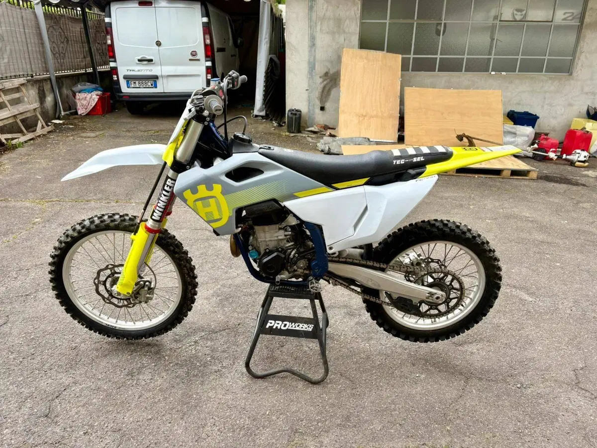 Husqvarna FC 450 (2024)