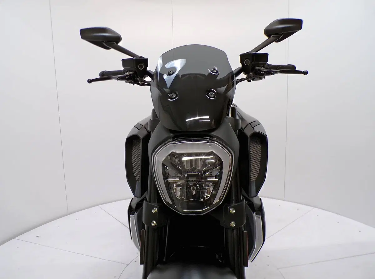 Ducati Diavel 1260 (2021 - 22) (9)
