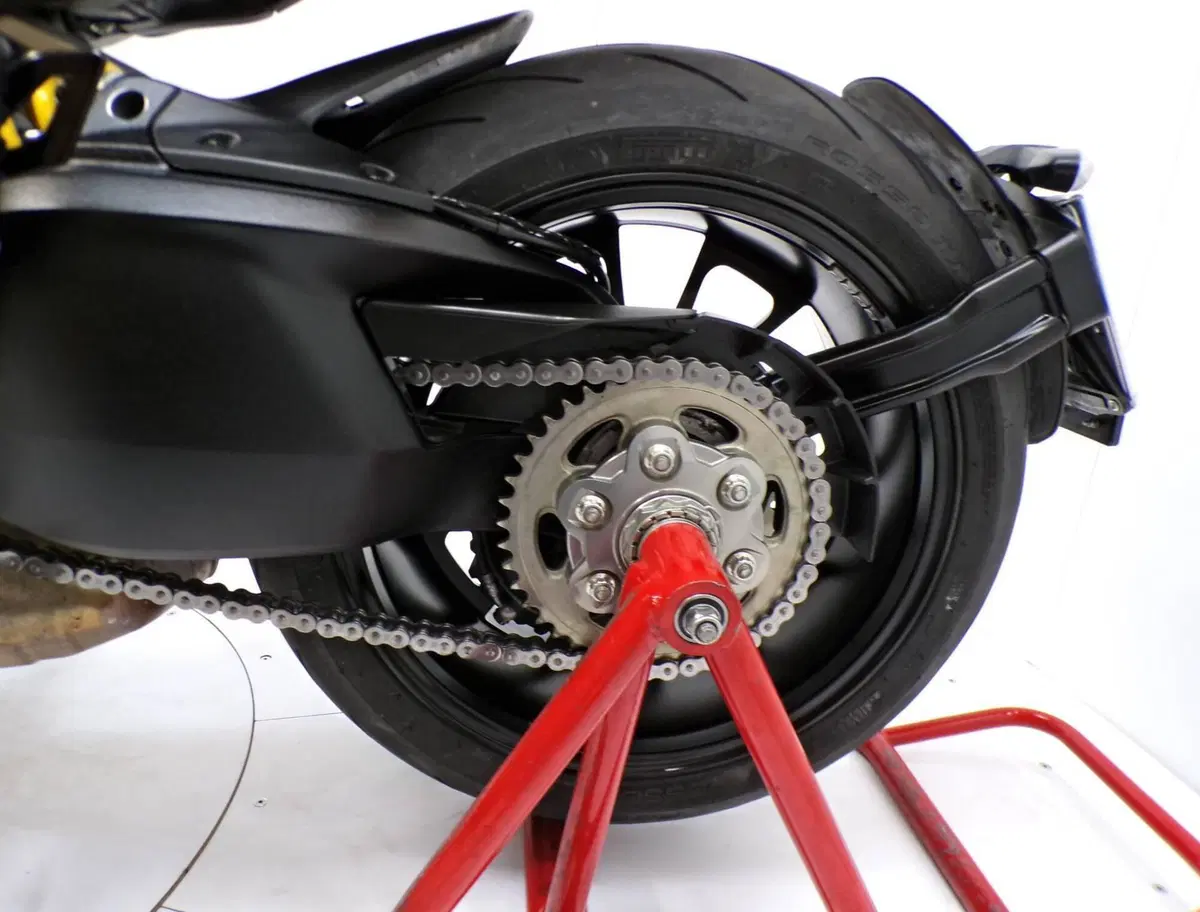 Ducati Diavel 1260 (2021 - 22) (11)