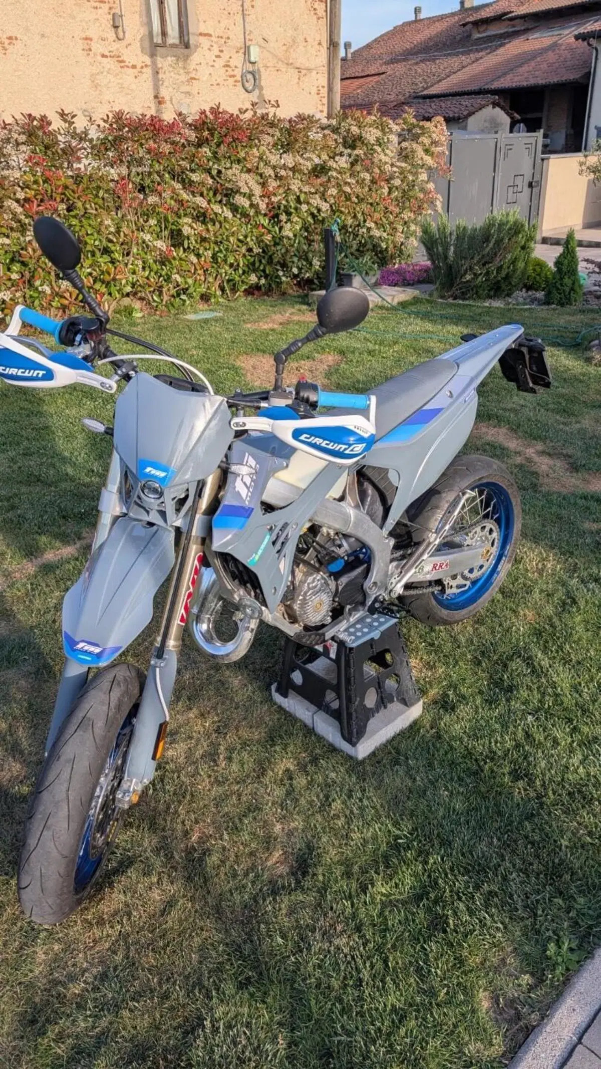 Tm Moto EN 125 ES Fi 2T (2025)